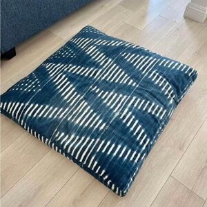 Shibori Large Dog Bed (cover only)